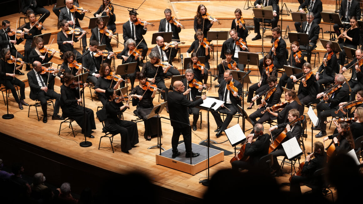 Jaap van Zweden conducts the Orchestre Philharmonique de Radio France in Bruckner's Seventh Symphony at the Grande salle Pierre Boulez, Philharmonie de Paris